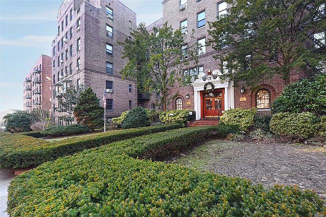 1st image of 8380 118th St APT 5T