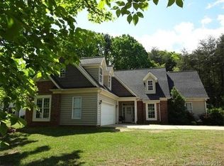 2616 Green Point Ln, Denver, NC 28037