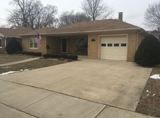 111 S Belmont Ave, Watseka, IL 60970
