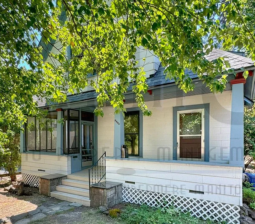 324 E 11th Ave