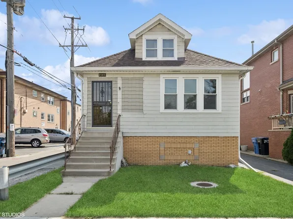 3145 N Oriole Ave, Chicago, IL 60707