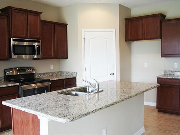 4th image of 11608 Storywood Dr