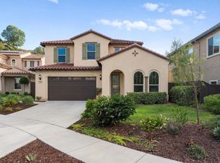 261 Flores Ln, Vista, CA 92083