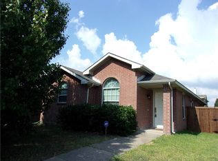 537 Monarch Dr, Lancaster, TX 75146