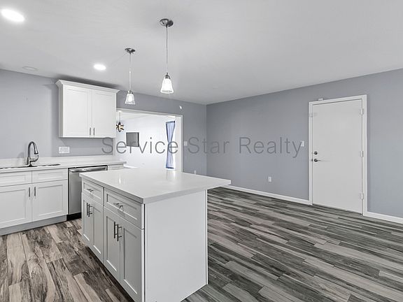 3rd image of 5440 W Saguaro Dr