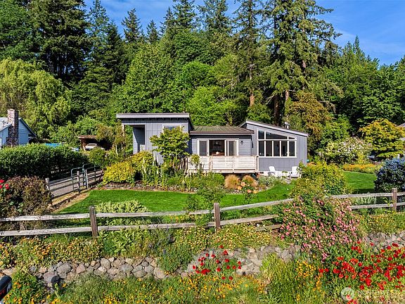 5th image of 3700 Crystal Springs Drive NE