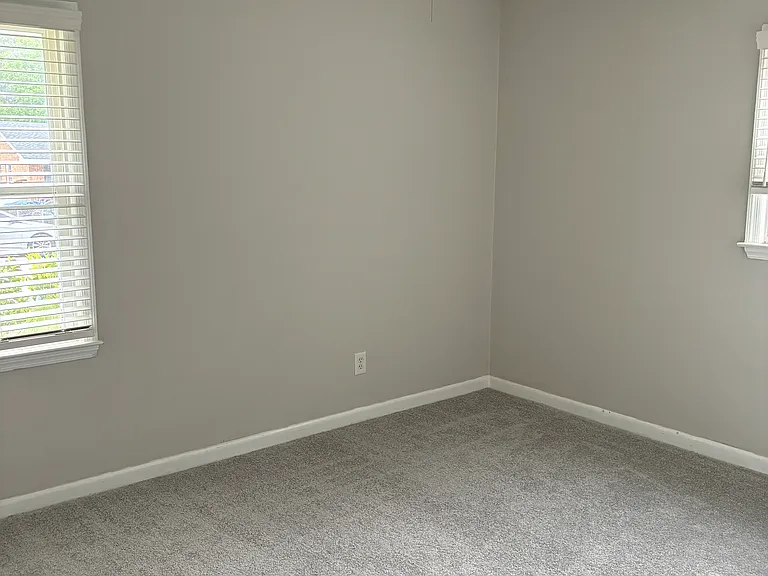 1008 Ancroft Ave — Photo 11