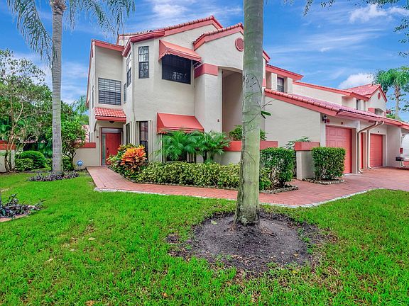 3rd image of 7884 Lexington Club Boulevard #A