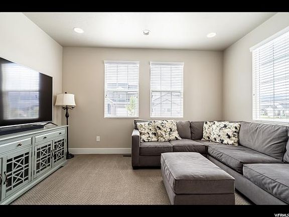 5th image of 1942 N 2540 W