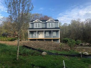 2 Carltons Trl, Smithfield, RI 02917