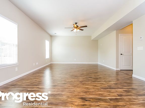 3rd image of 2711 Lockwood Ct