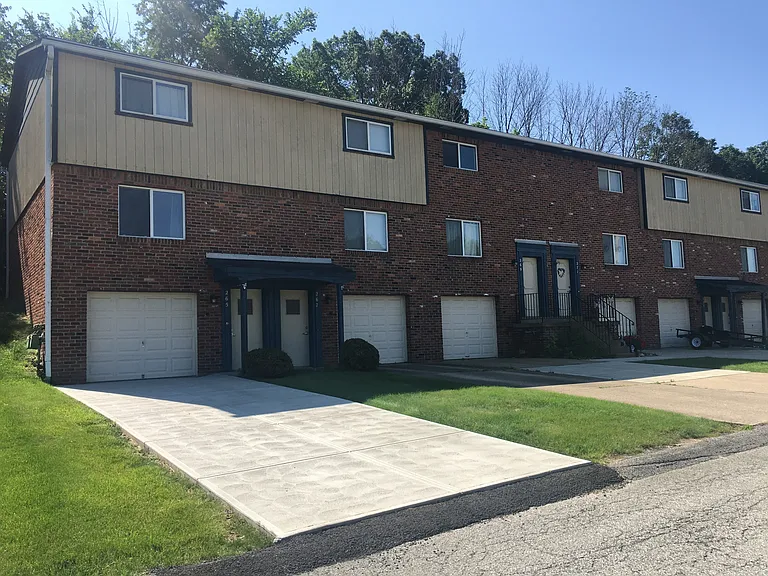 Walnut Ridge Townhomes — Photo 3