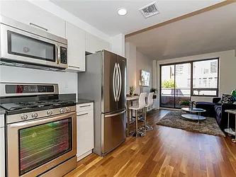 Sold by Avenue Sotheby's International Realty