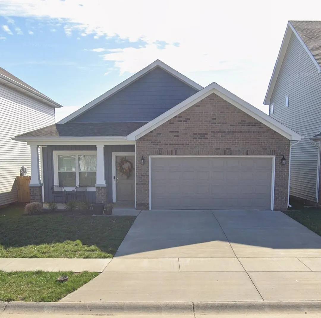 3 bed, 1528 sqft, $2,300 — Photo 1