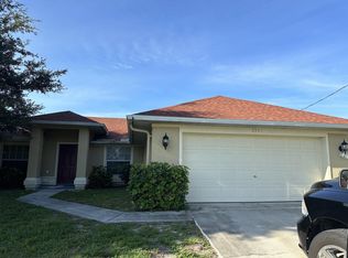 2901 33rd St SW, Lehigh Acres, FL 33976