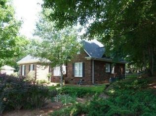 2552 Willow Brook Dr, Matthews, NC 28104