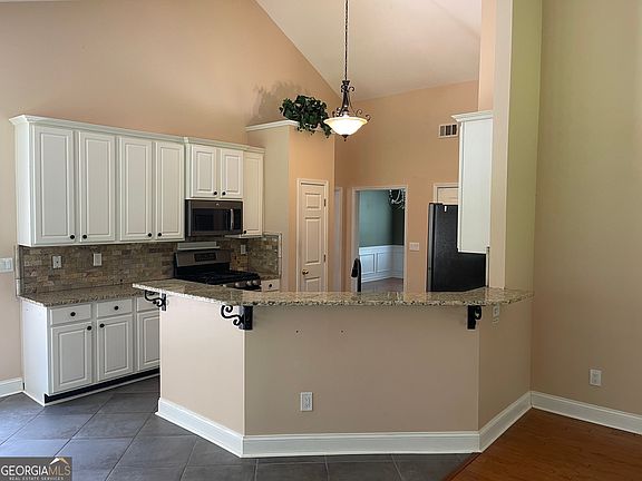 5th image of 420 Starfire Ct