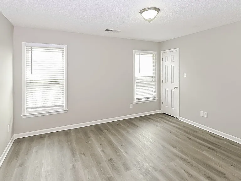 1776 Lichfield Ct — Photo 13