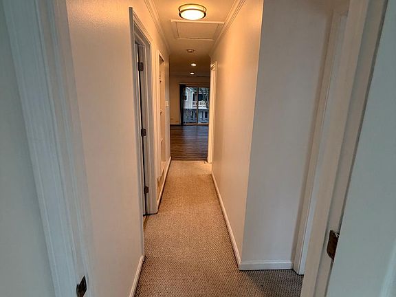 2nd image of 270 Kings Mill Ct Unit B2