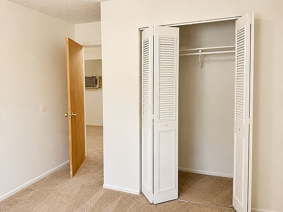 4th image of 914B Oak Ave