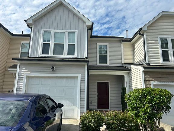 3rd image of 1005 Everglades Way