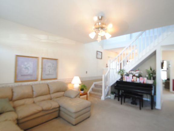 4th image of 3717 Palace Pl
