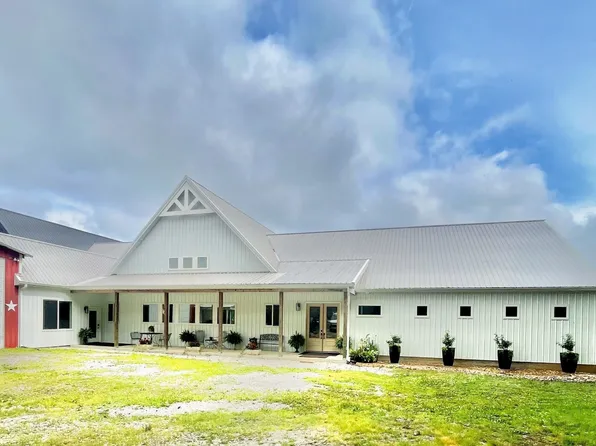 105 McKinney Rd, Gordonsville, TN 38563