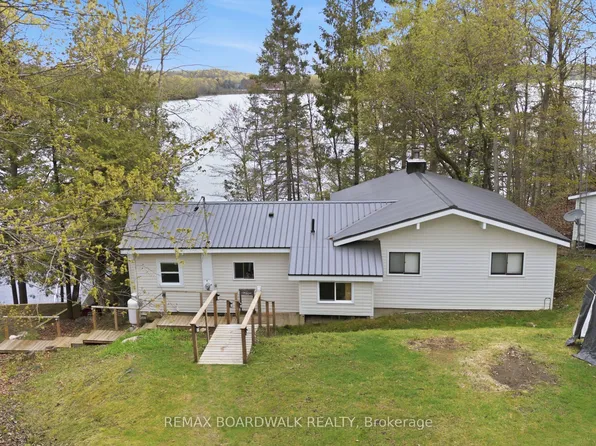 1091 Big Clear Ln, Central Frontenac, ON K0H 1B0