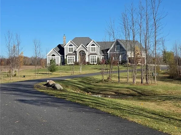 128 Ogden Center Rd, Spencerport, NY 14559