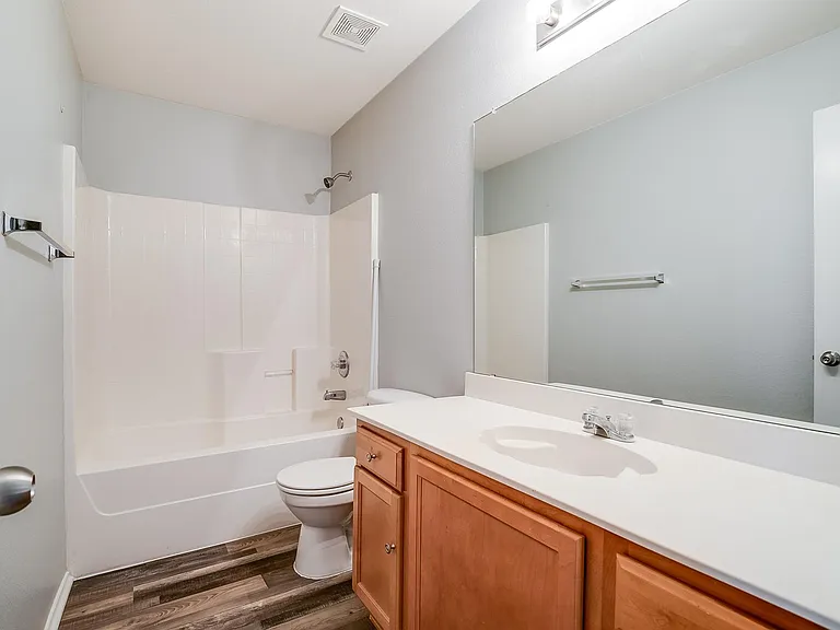 228 Meadow View Ln — Photo 31
