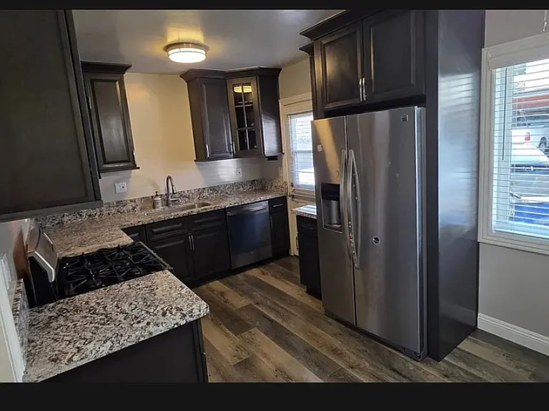 145 E Sierra Madre Blvd — Photo 5
