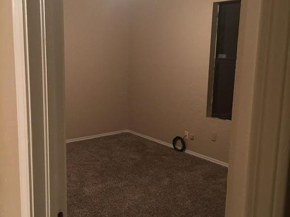 3rd image of 4021 SW Sunflower Ln