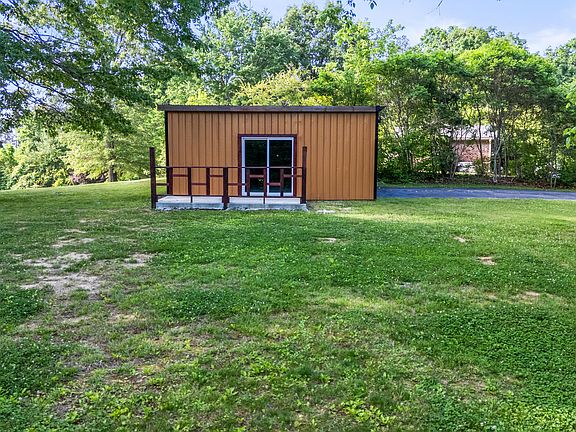 4th image of 81 Shrader Ln
