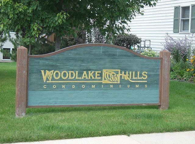 1st image of 4095 Riverwood Dr