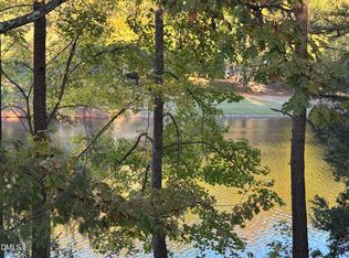 136 Lake Hollow Cir, Cary, NC 27513