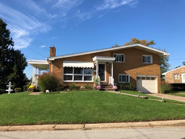 121 Lilmont Dr, Pittsburgh, PA 15218