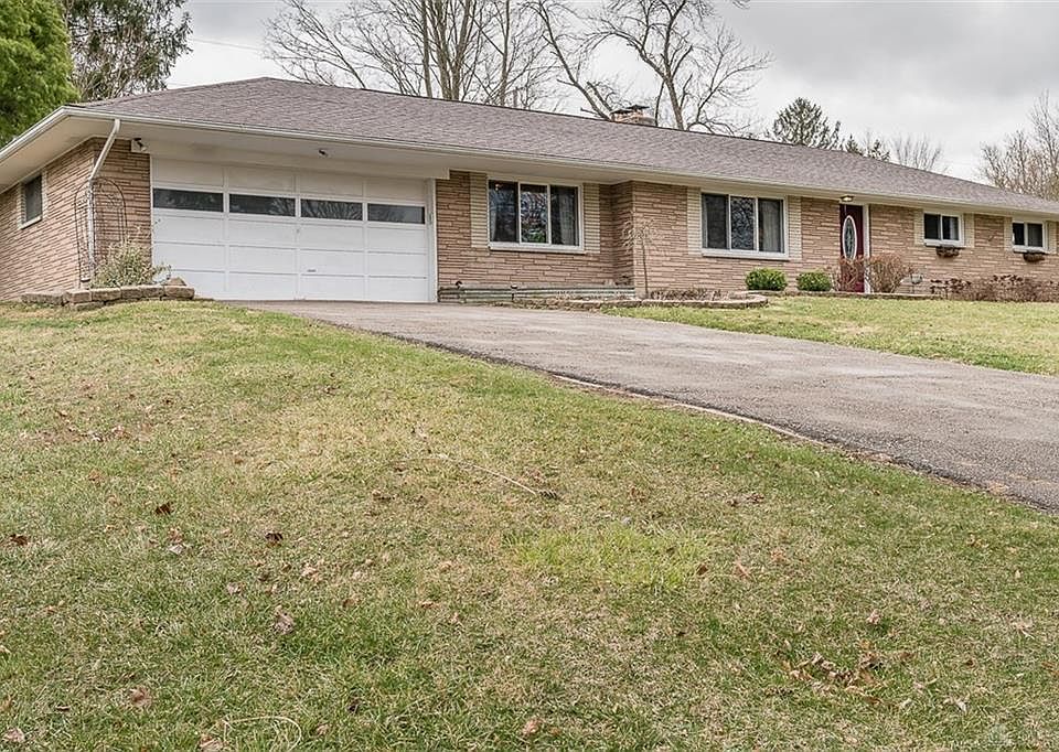 1st image of 674 Saddlewood Ave