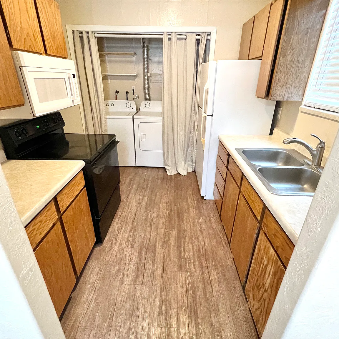 2 bed, 850 sqft, $1,250 — Photo 1