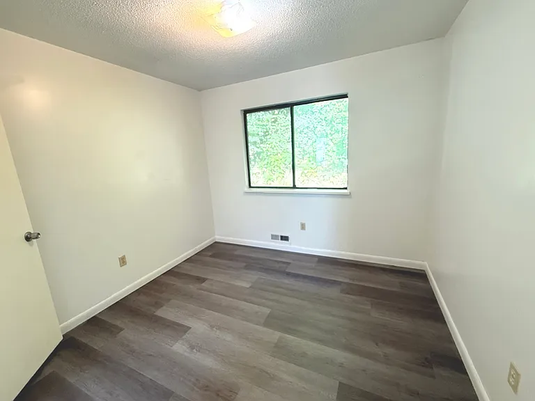 9 Jewett St #11 — Photo 9