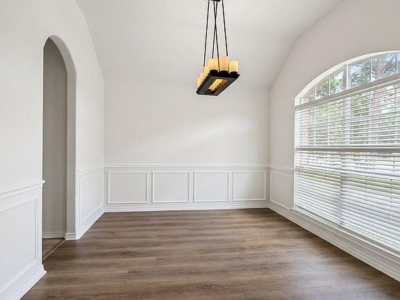 5th image of 9815 Brilliant Lake Dr