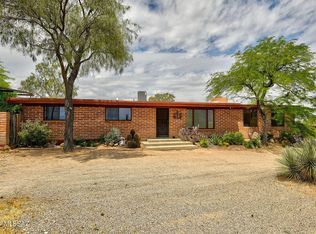 6061 N Panorama Dr, Tucson, AZ 85743