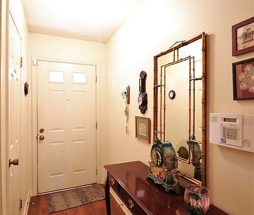 4th image of 1800 Woodhaven Dr Unit C