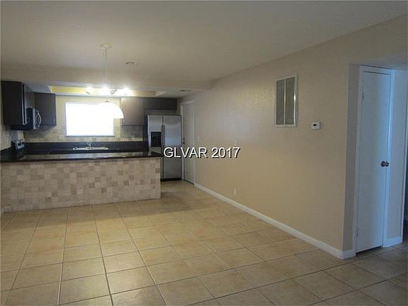 4th image of 4410 Rich Dr Unit B