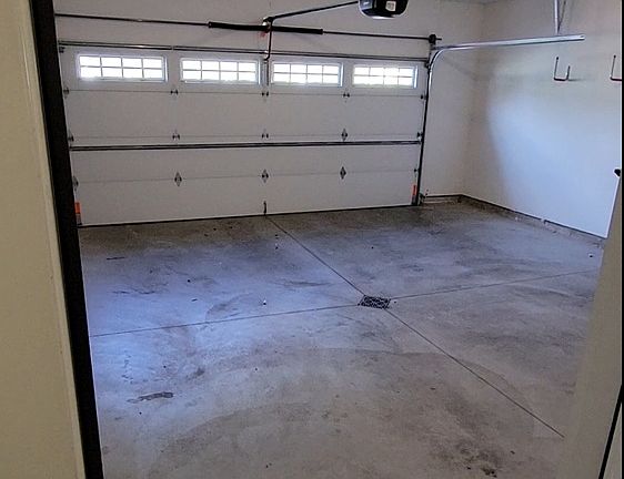 3rd image of 6021 Summerset Ct