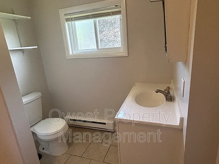 405 E Woodlawn Ave #7 — Photo 4
