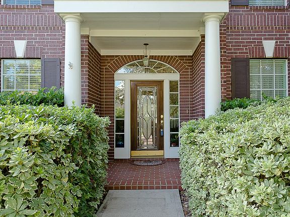 5th image of 8707 Magnolia Forest Dr