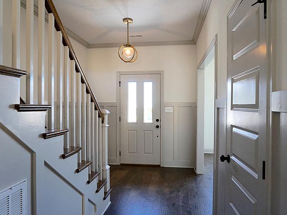 3rd image of 577 Roseland Ln Lot 66R2