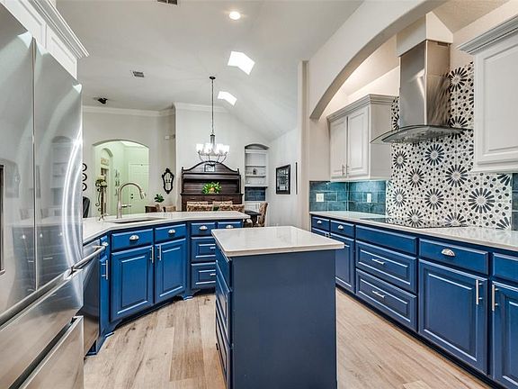 3rd image of 8641 Nichols Way