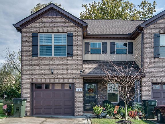 2nd image of 160 Saxony Way #160