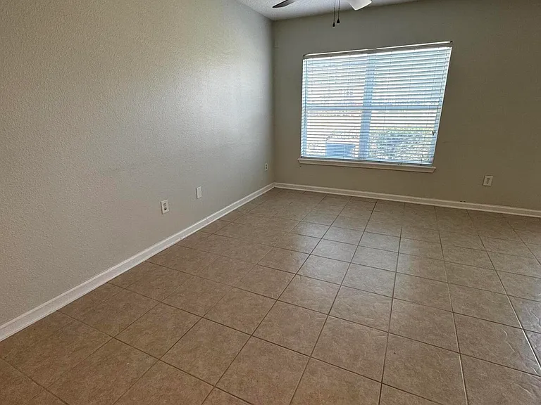 1052 N Black Cherry Dr — Photo 6